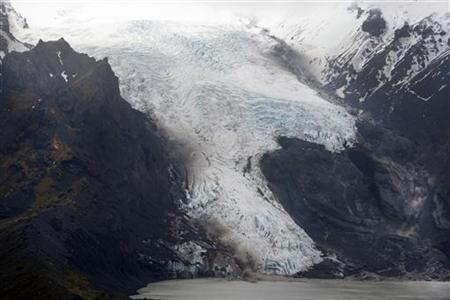 iceland volcanoes and glaciers. awaken Icelandic volcanoes