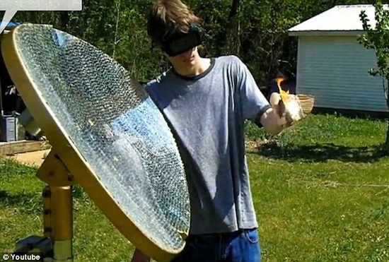 Teenager from Indiana makes homemade 'death-ray' with 5,800 tiny mirrors