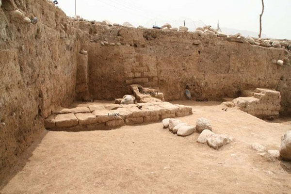 Ancient Kingdom Discovered Beneath Mound in Iraq