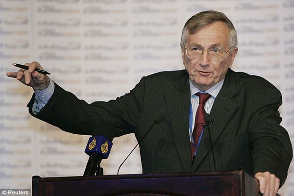 Not ONE word of official account of raid that killed Bin Laden is true, claims award-winning journalist Seymour Hersh