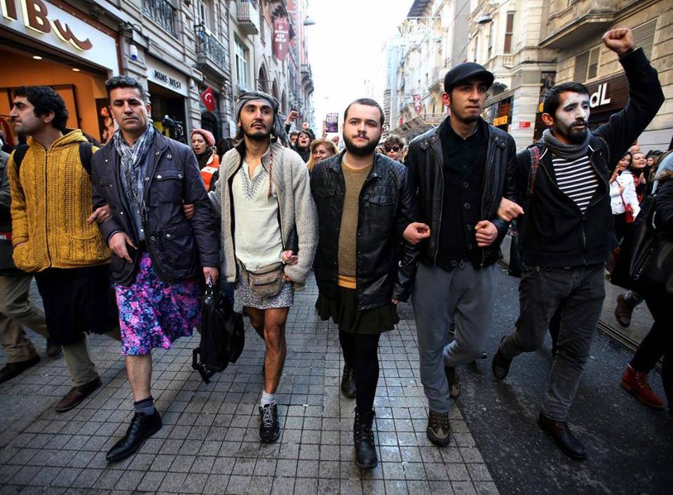 THE MINISKIRTED WARRIORS